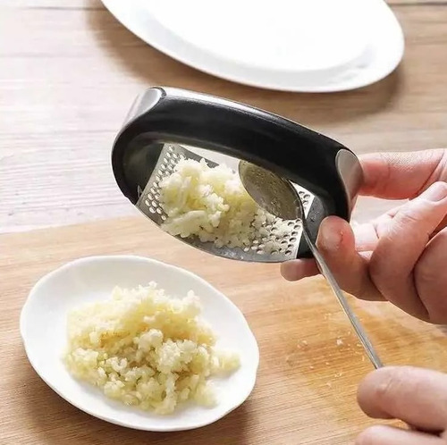 Imagen 4 de 5 de Prensa Picador Cortador Ajo Acero Inoxidable Mango Multiuso
