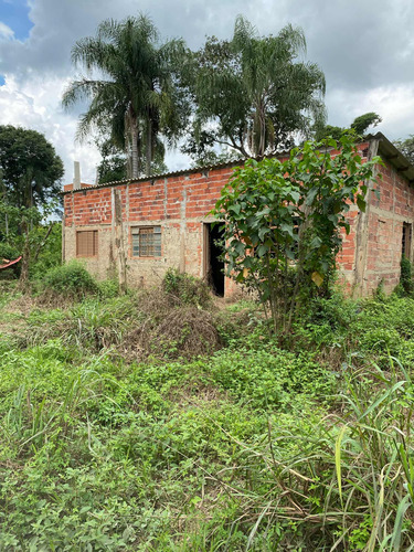 Casa 2 Quartos 2 Wc Sala, Cozinha Área Serviço