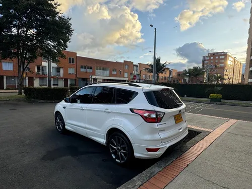 Ford Escape 2.0 ST-LINE 4X4 AT