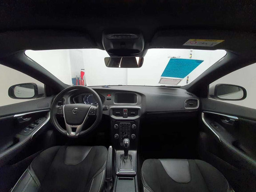 Volvo V40 R-desing T4 2.0 Aut 5p 2019 Gkz972