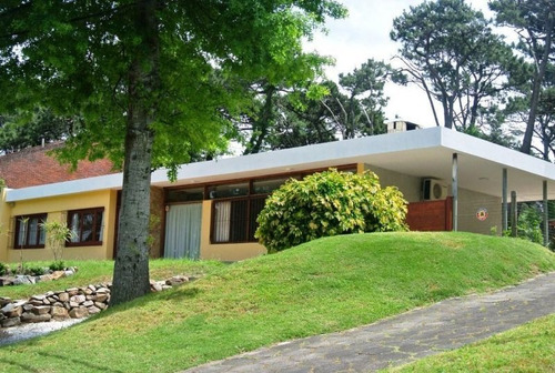 Casa En Venta De 3 Dormitorios En San Rafael