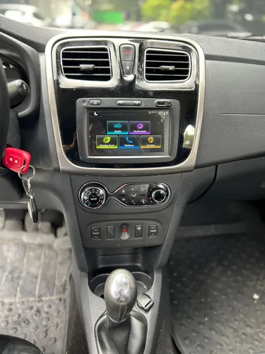 Renault Logan 1.6 Privilege / Intens