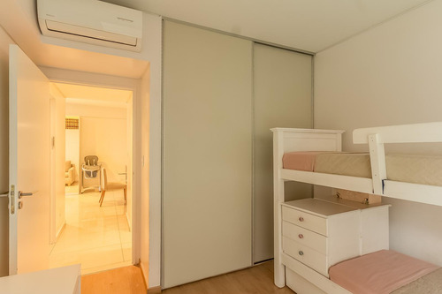 Venta Tres Ambientes. Balcon Al Frente. Luminoso. Seguridad 24hs. Amenities. Cochera. Liberateur