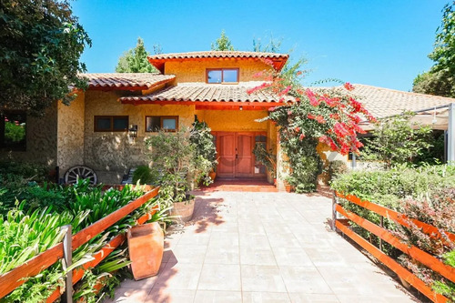 Espectacular Casa En Parcela - Santa Elena De Chicureo