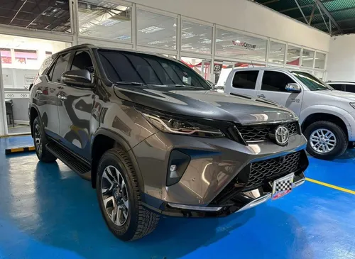 Toyota Fortuner Sw4 2025