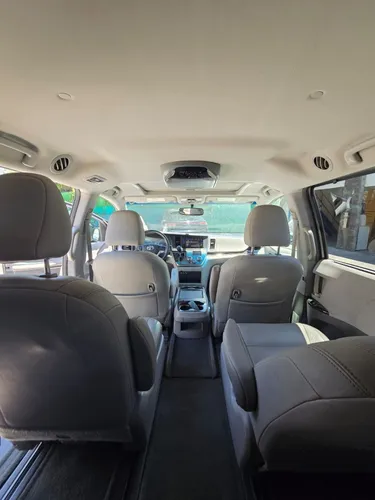 Toyota Sienna 3.5 Xle Piel At