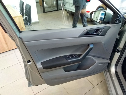 Imagen 5 de 15 de Volkswagen Virtus 1.6 Msi Trendline 2