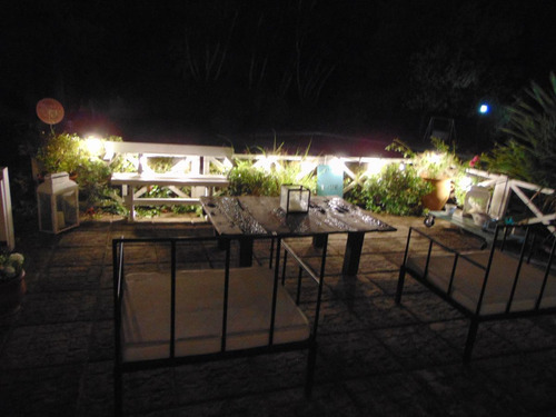 Casa En Venta - 3 Dormitorios 2 Baños - 200mts2 - Azul
