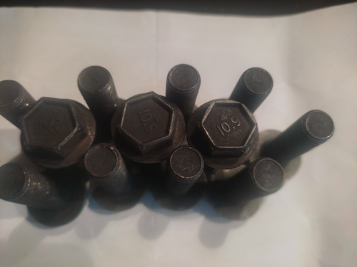 Tornillos Para Volante Motriz Para Navistar Dt466 I313 (Usado)
