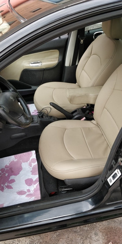 Imagem 3 de 9 de Peugeot 206 2008 1.4 Sensation Flex 5p