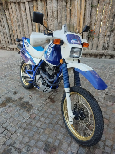 Moto Suzuki Dr 600