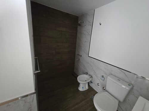 Venta - 2 Ambientes C/balcón - A Estrenar - Floresta