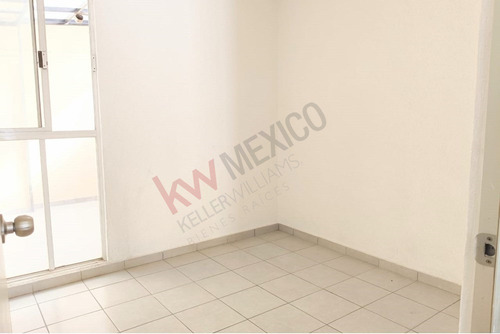 Casa En Venta En Hacienda Del Valle Ii, San Mateo Otzacatipan, Toluca