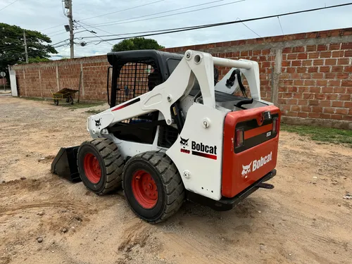 Minicargador Bobcat S530