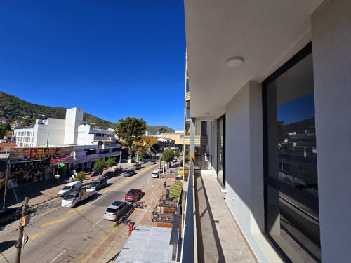 Venta: Departamento - 2 Dormitorios 2 Baños - Centro - Pileta Y Cochera - Villa Carlos Paz