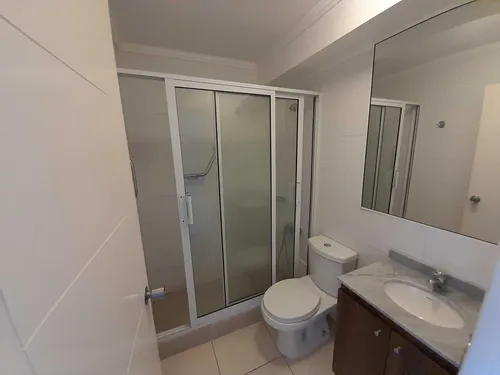 Como Nuevo 2 Dormitorios, 2 Baños (93710)