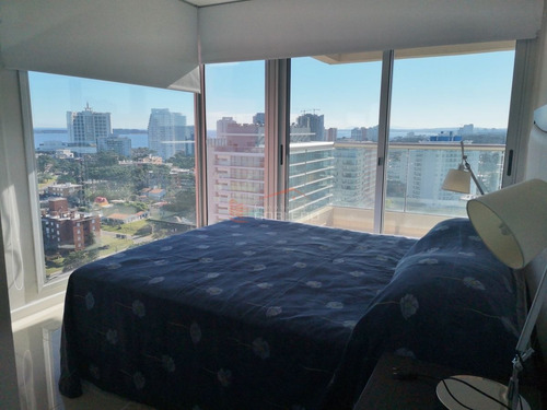 Imagen 14 de 29 de Apartamento En Venta De 2 Dormitorios En Punta Del Este, Brava, Piso Alto Con Espectacular Vista