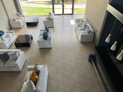 Exclusivo Depto En Venta En Carpinchos De Otamendi Luxury Residencial