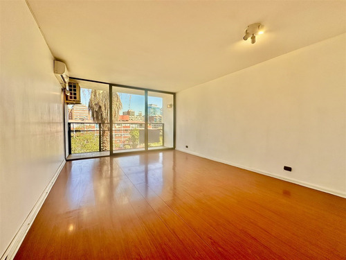 Departamento En Venta De 2 Dorm. En Providencia