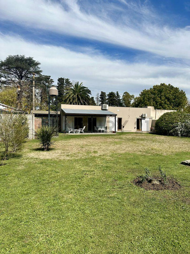 Casa En Venta En City Bell, En Una Planta