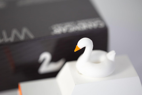 Candycar® Colección De Madera A Presión Vagón Cisne Blanco,