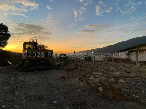 Terreno En Venta Chuao