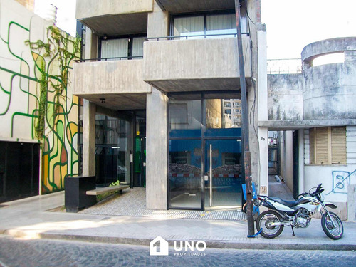 Dorrego-brown - Cochera.