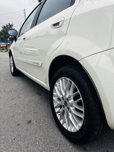 Fiat Punto 1.6 16V Essence Sp Dualogic Flex 5P
