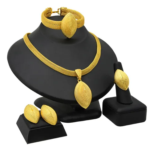 (d) Juego De Collar, Aretes, Anillos Y Brazaletes De Dubái C