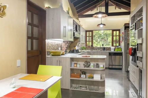Casa En Venta En La Calera. Cod V10488