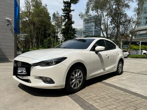 Mazda 3 2.0 Touring