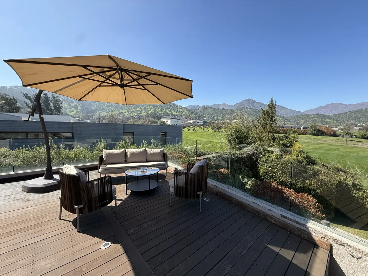Imagen 1 de 27 de Arriendo Casa Moderna 6d+2serv Piscina Bbq Valle Escondido