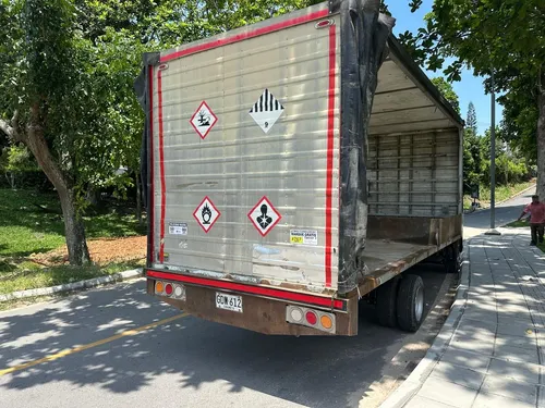 Camion Sinotruk Howo Canter