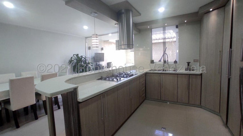 Townhouse En Venta Turmero Urb. Villa Paraiso Ec23-3845