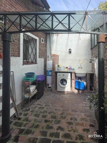 Chalet En Venta En Barrio Inglés - Hurlingham
