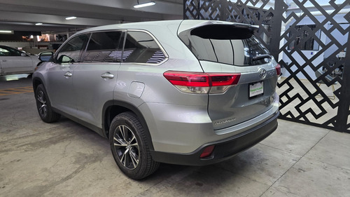 Toyota Highlander 3.5 Le At