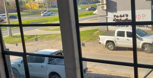 Alquiler Local A Estrenar Con Muy Buena Vista A Colectora Panamericana Pilar Km 52,5 Vincere