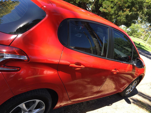 Peugeot 208 1.5 Allure Touchscreen 2016