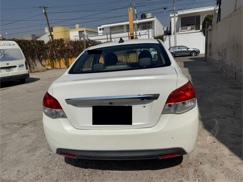 Dodge Attitude 1.2 Se Mt