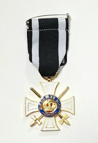 Medalla Militar Prusia, Metal Esmaltado, Corona Con Espadas