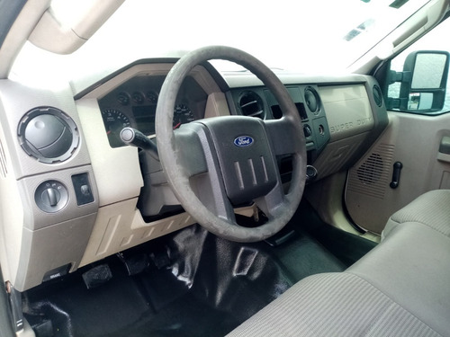 Imagen 10 de 13 de Ford F-350 Chasis Cabina, A Gas, Mod. 2009, Color Blanco