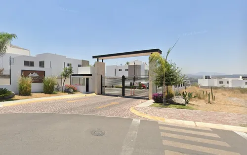 Vendo Casa En Residencial El Manantial, Real Del Bosque, 76923 El Pueblito, Qro.