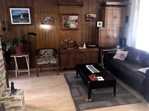 Casa En Venta De 6 Dorm. En La Reina