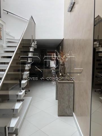 Sobrado À Venda, 3 Quartos, 1 Suíte, 2 Vagas, Vila Cecília Maria - Santo André/sp - 2638