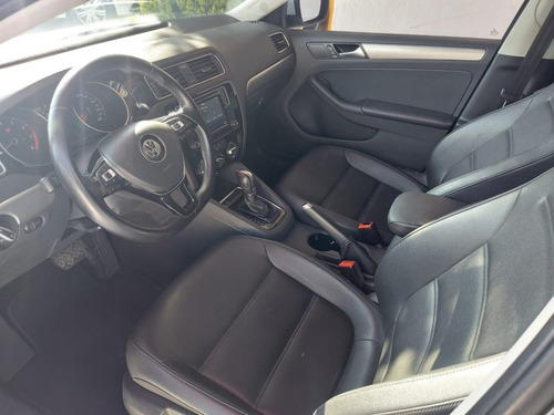 Imagen 4 de 15 de Volkswagen Jetta 2017 2.5 Sportline Tiptronic At