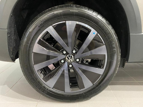 Imagen 15 de 15 de Volkswagen Taos 1.4 250 Tsi Hero Lucas Semini