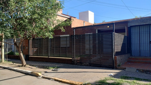 Venta Casa En Barrio Lomas Del Suquia