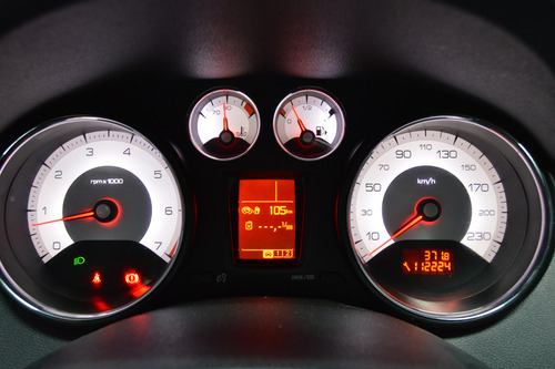Peugeot 408 2.0 Allure 143cv