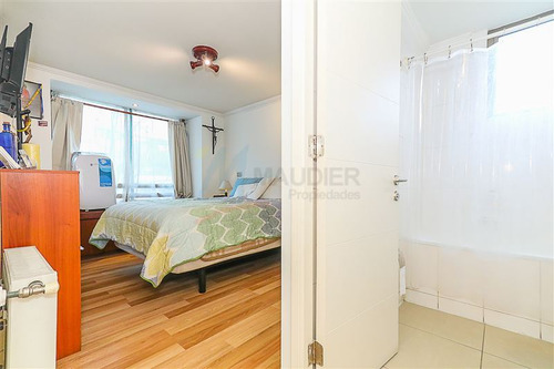 Departamento En Venta De 3 Dorm. En Providencia