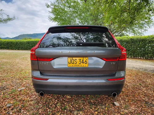 Volvo XC60 T5 Awd Momentum Blindaje 2 Plus At 2.0 Cc T 2021